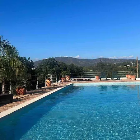 Casa Amendoiera *